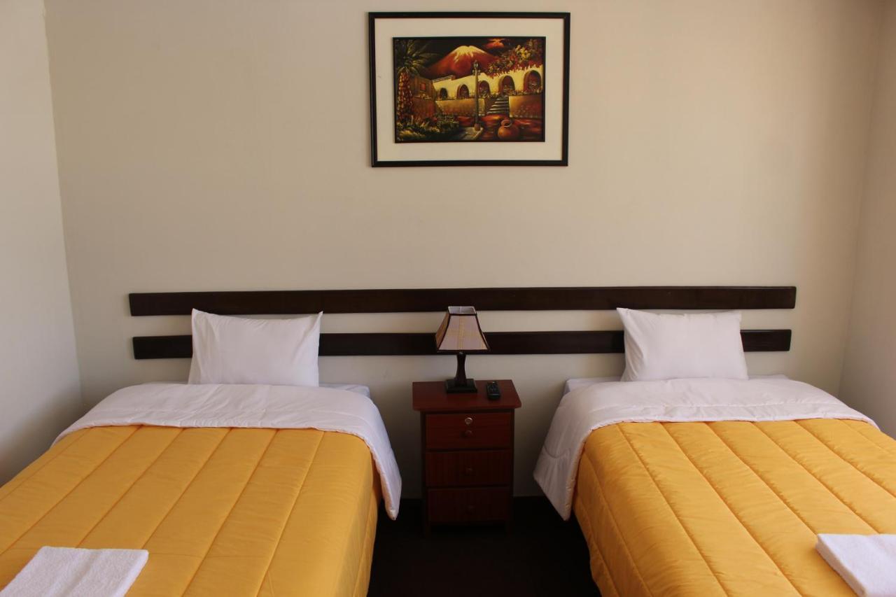 Colca Land Hostal Chivay Esterno foto